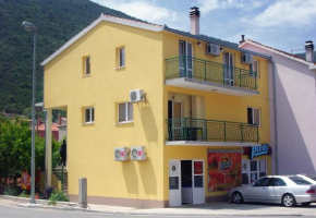 Apartments by the sea Trpanj, Peljesac - 4510